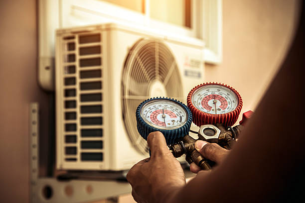 Professional Hvac Maintenance technician working in Ivanhoe, CA